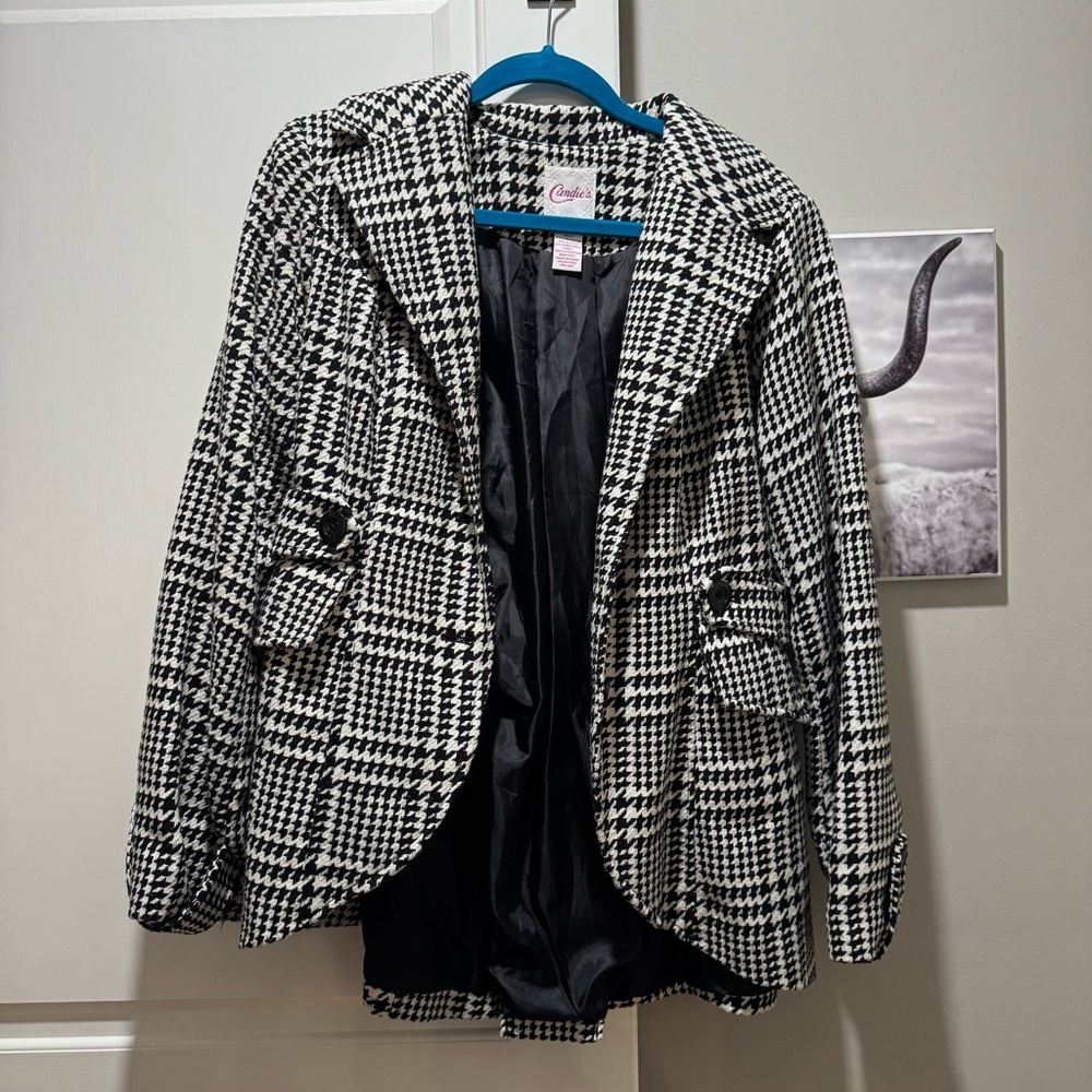Candie’s houndstooth dress jacket